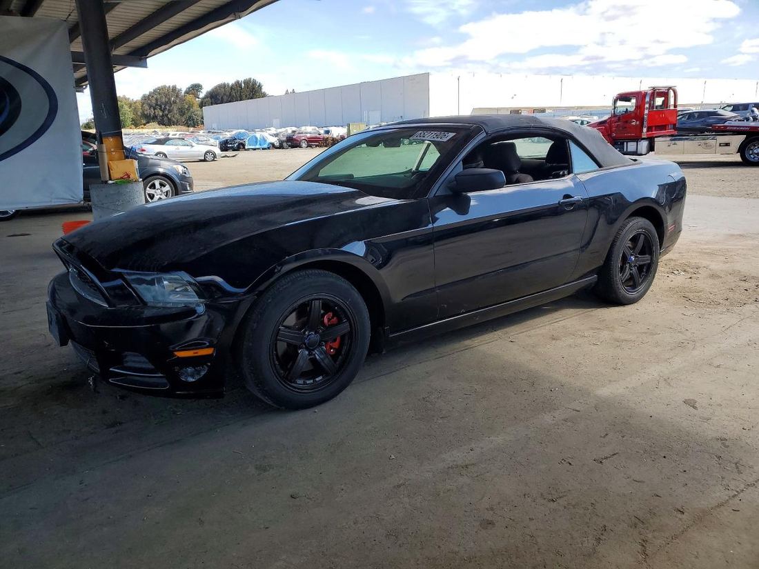 2013 FORD MUSTANG