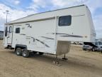 2004 NASH 5TH WHEEL