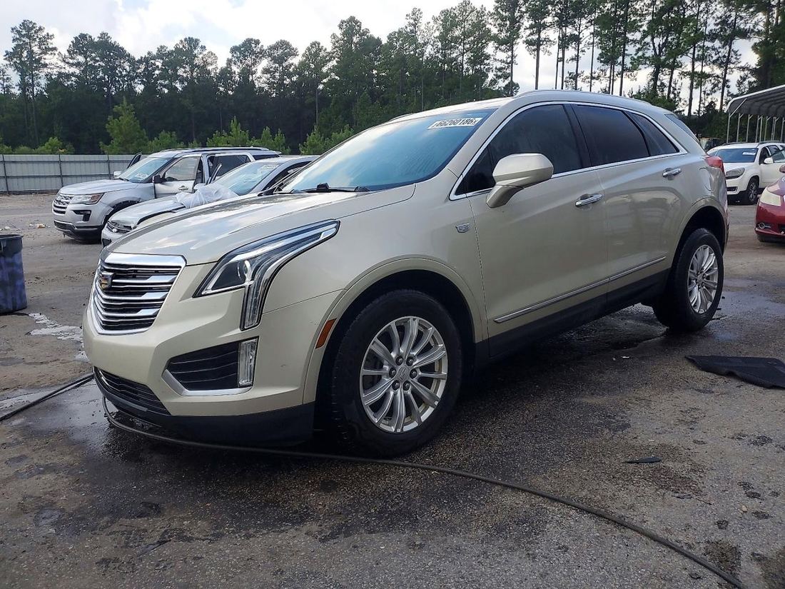 2017 CADILLAC XT5