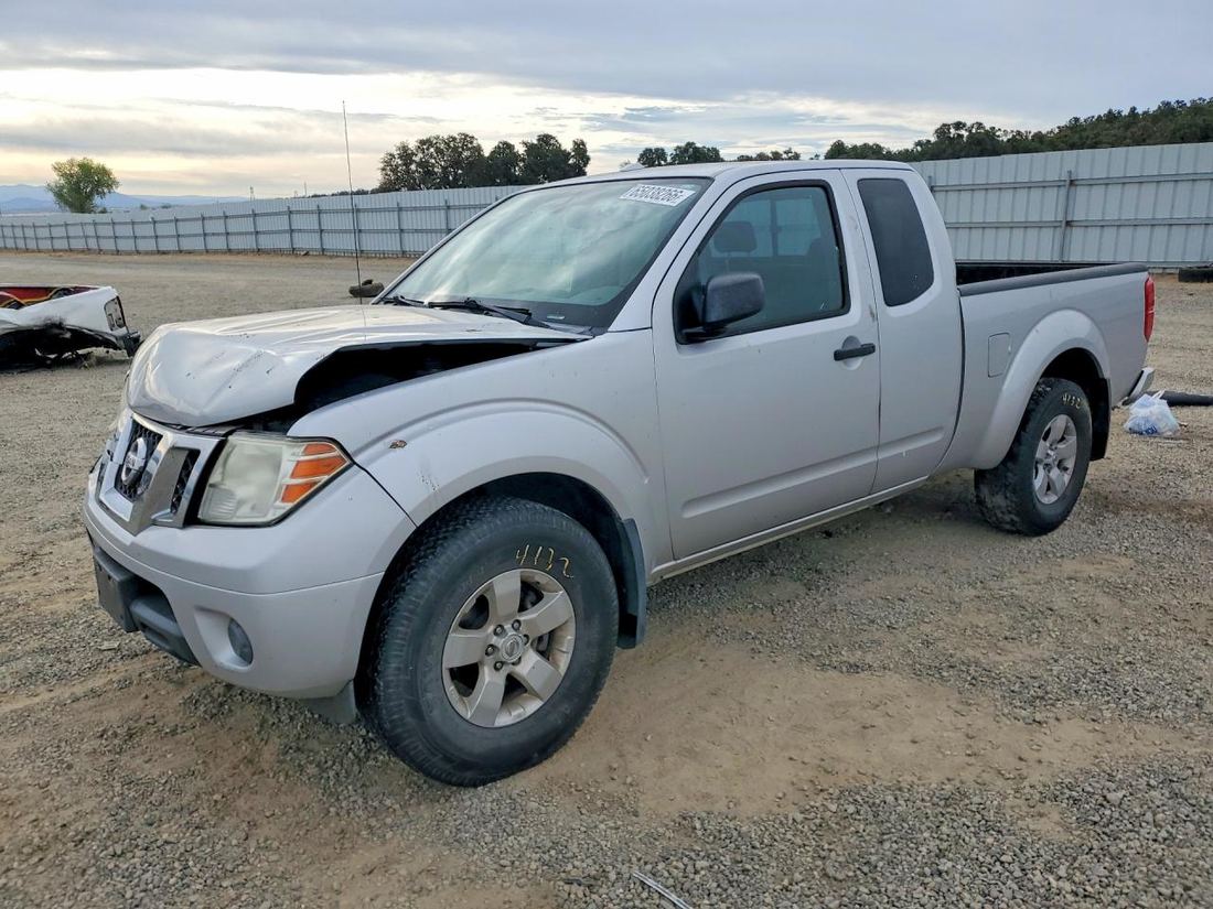 2012 NISSAN FRONTIER