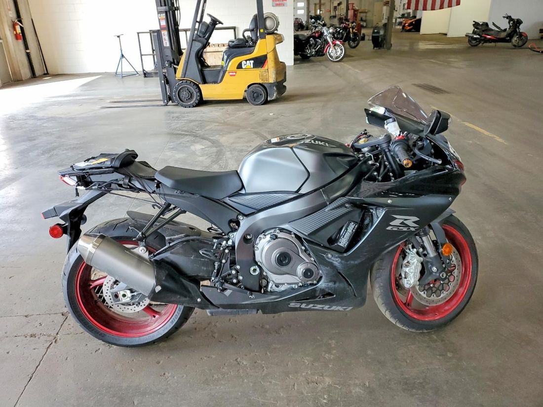 2026 SUZUKI GSX-R600