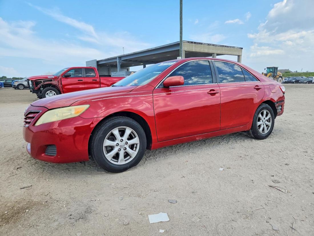 2010 TOYOTA CAMRY