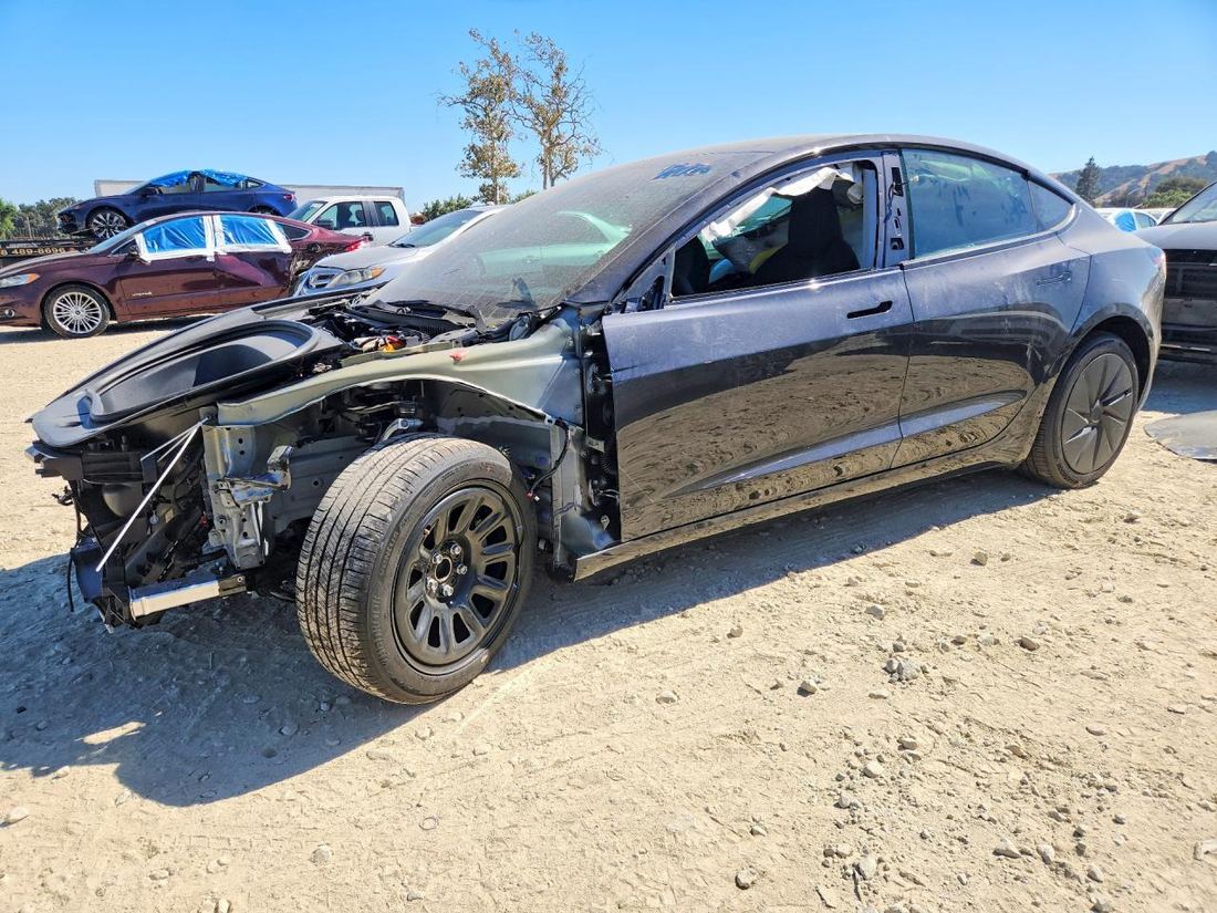 2026 TESLA MODEL 3