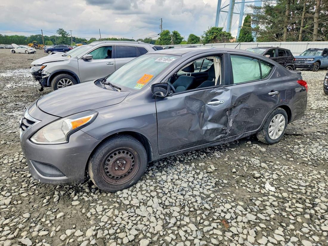 2019 NISSAN VERSA