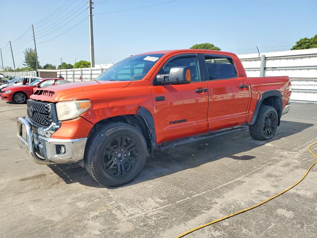 2018 TOYOTA TUNDRA