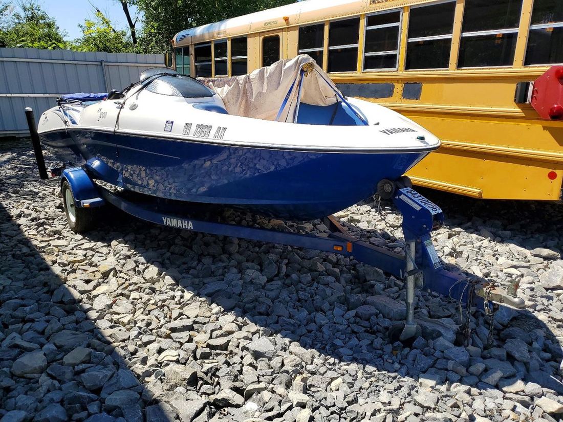 2002 YAM BOAT