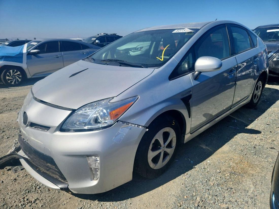 2015 TOYOTA PRIUS