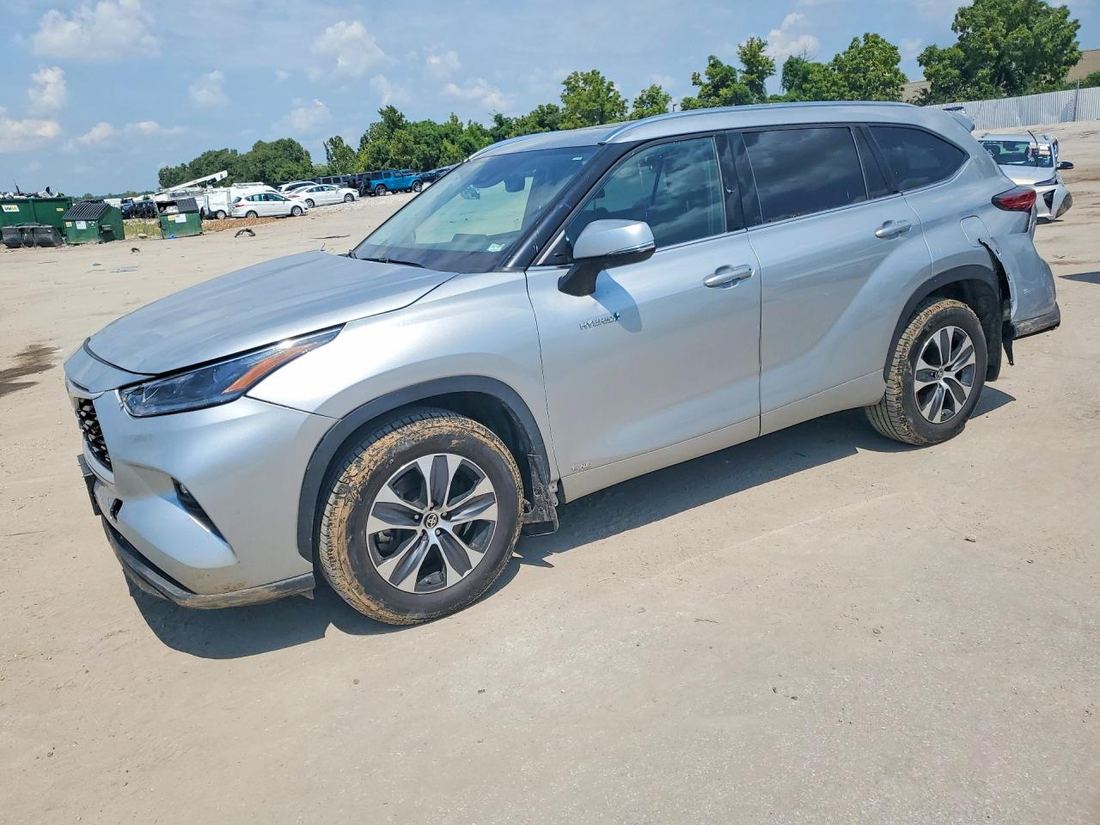 2021 TOYOTA HIGHLANDER