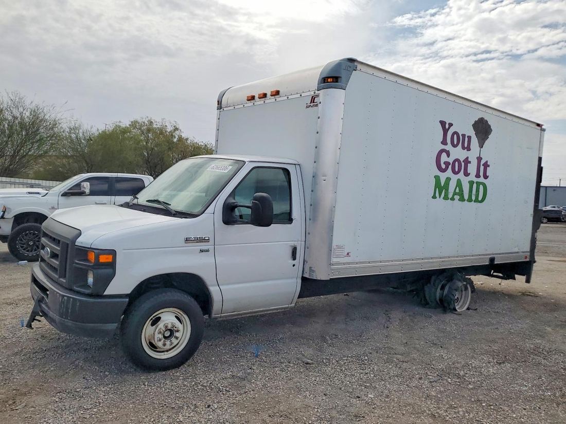 2011 FORD E350