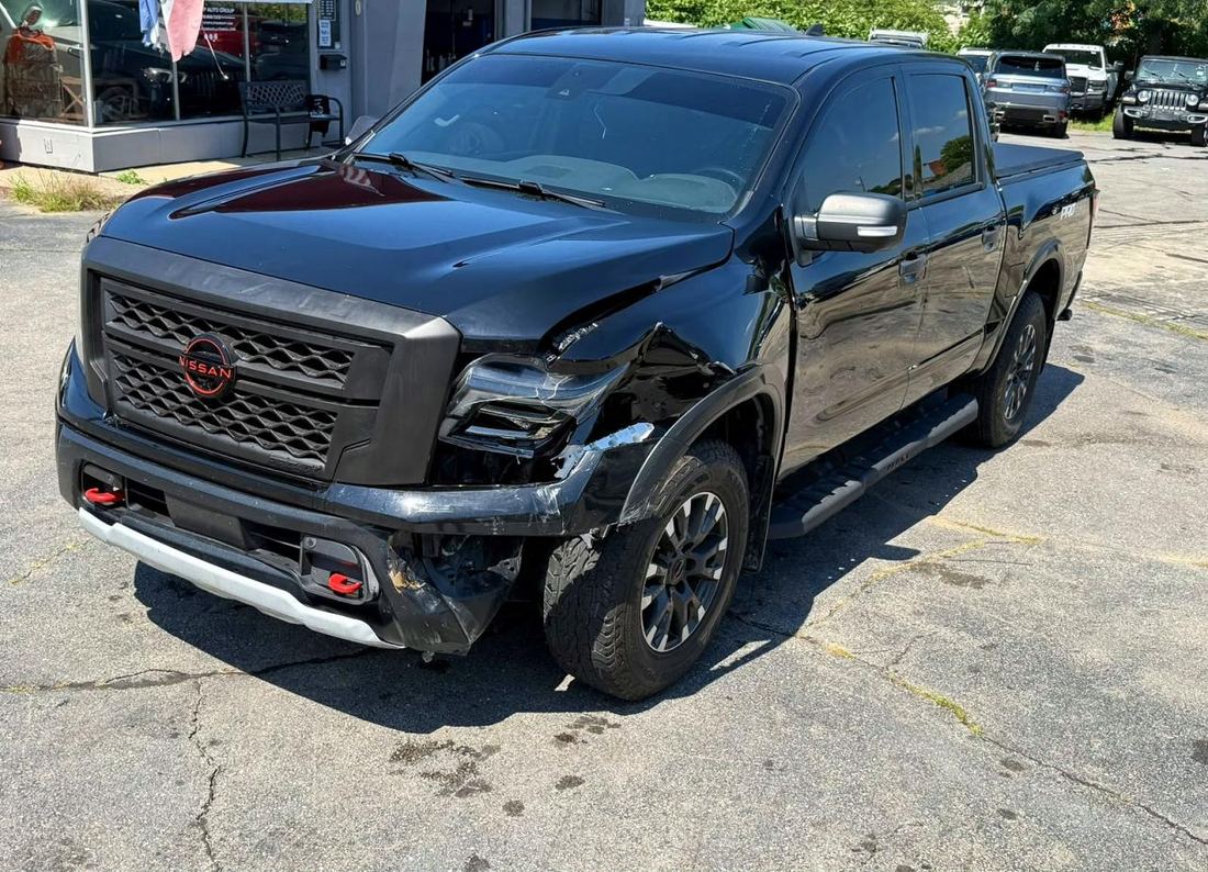 2023 NISSAN TITAN