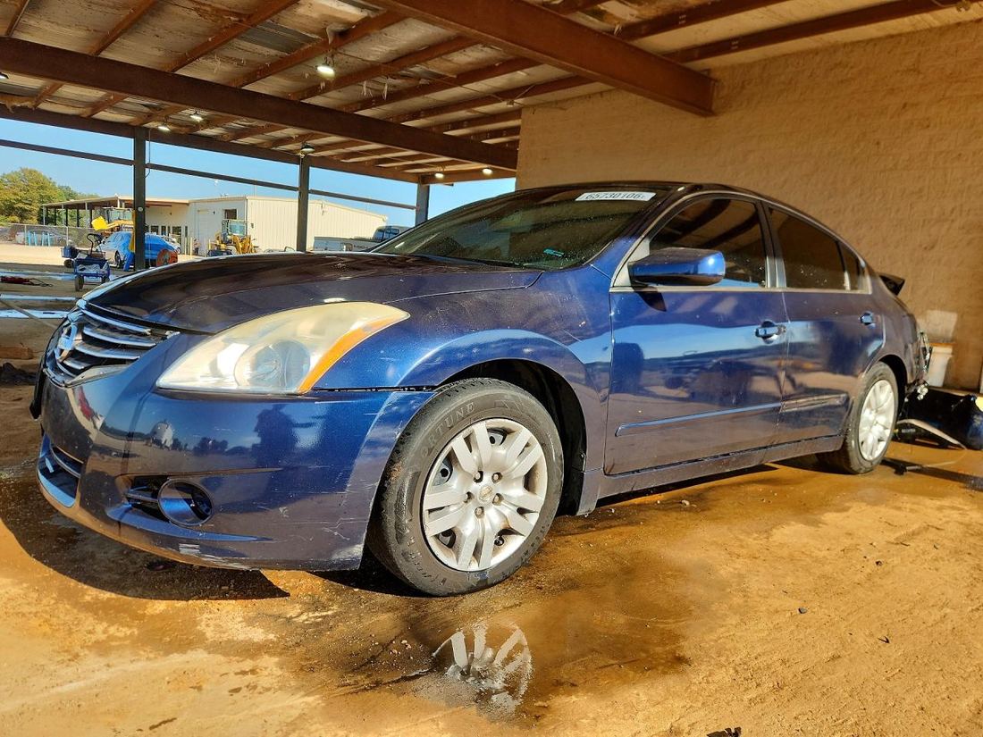 2010 NISSAN ALTIMA