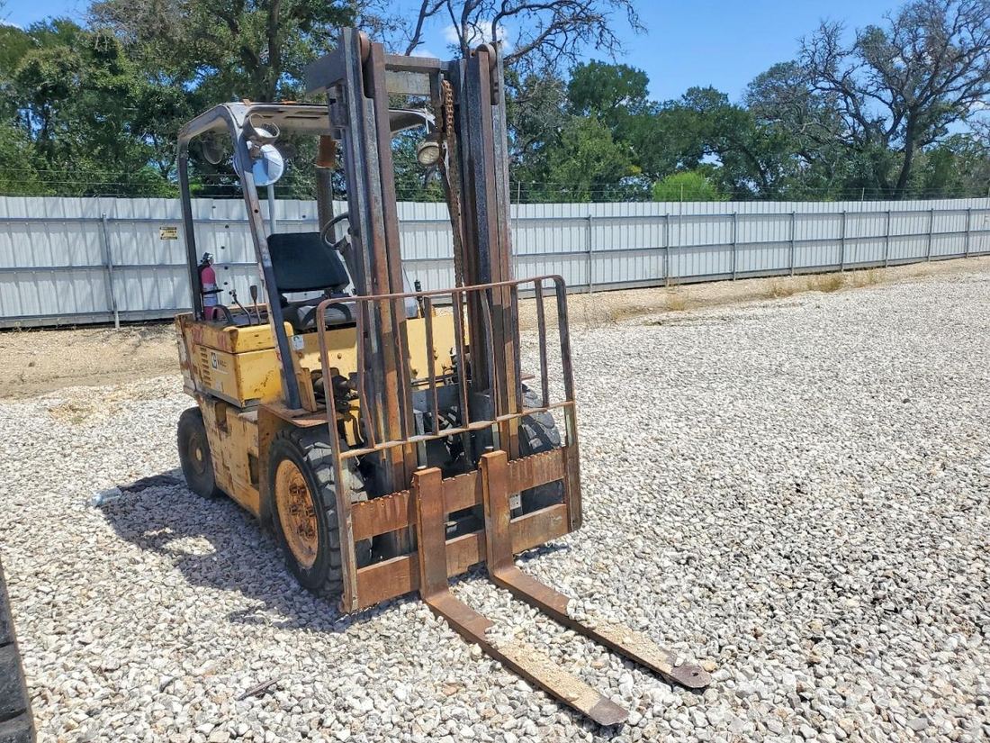 1989 MANITOWOC FORKLIFT