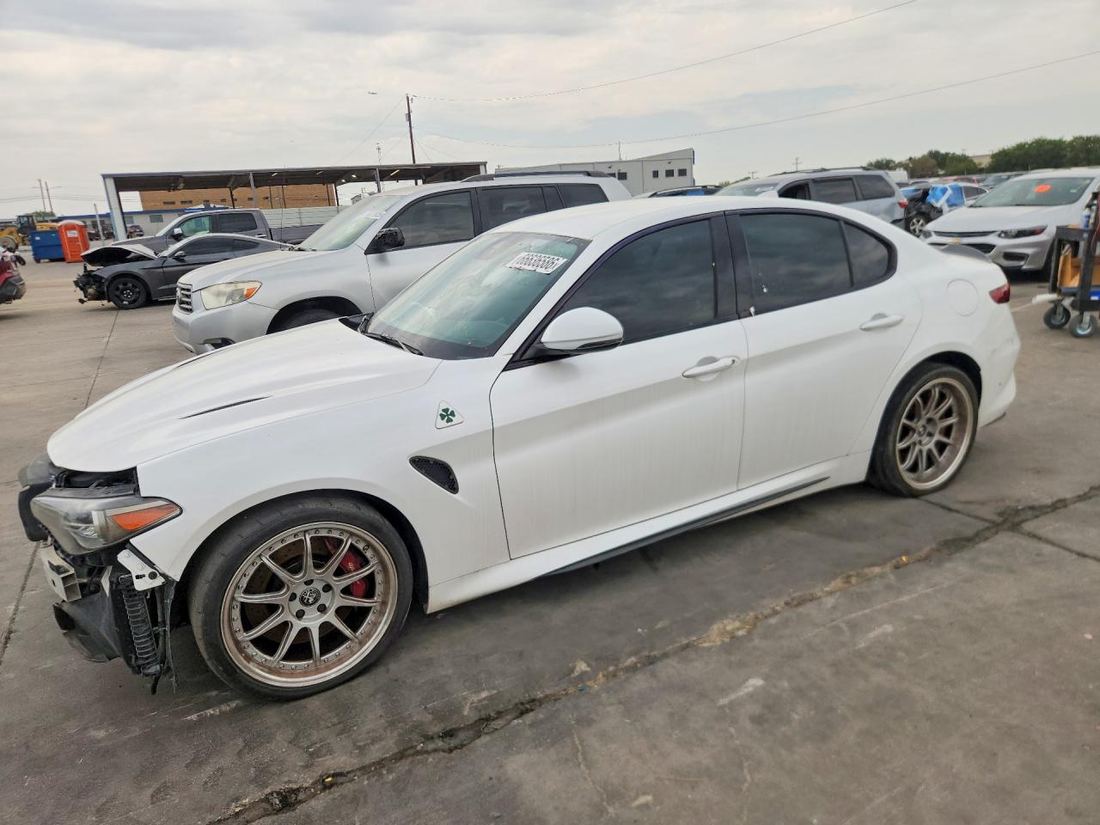 2017 ALFA ROMEO GIULIA