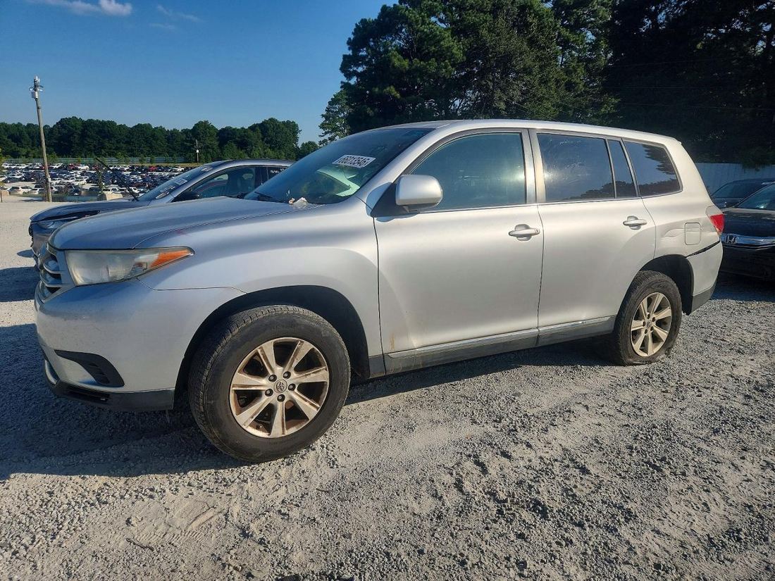 2013 TOYOTA HIGHLANDER