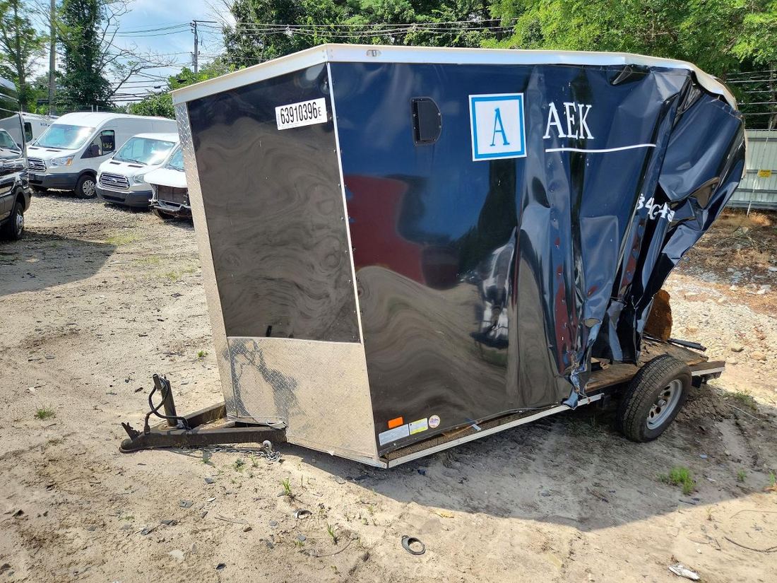 2001 COVERED WAGON TRAILERS