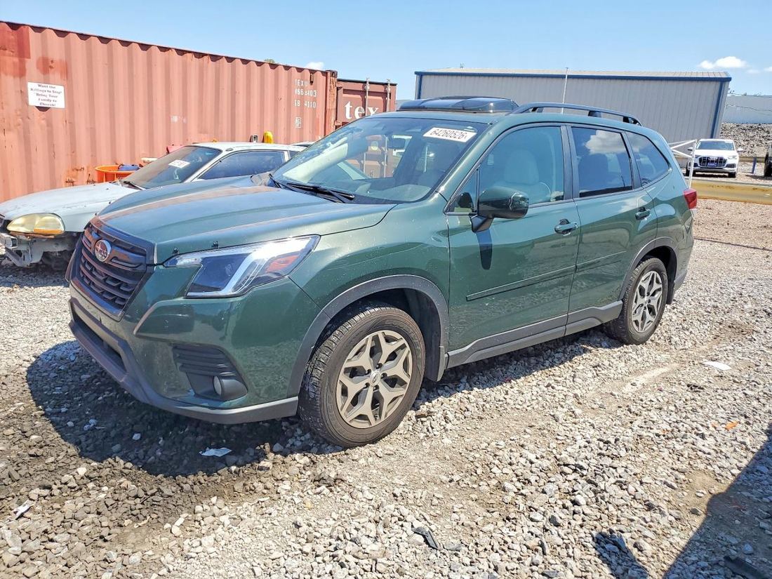 2022 SUBARU FORESTER