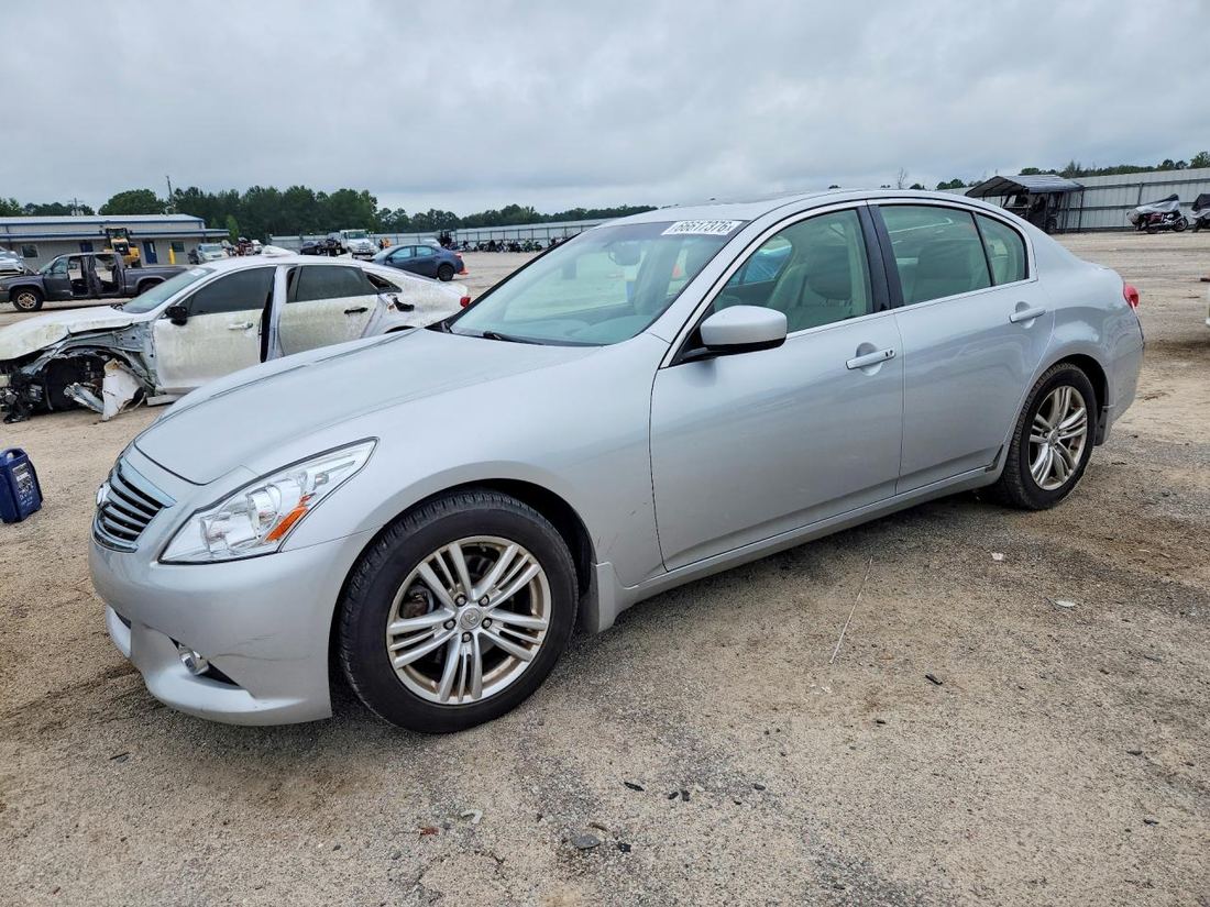 2013 INFINITI G37 SEDAN