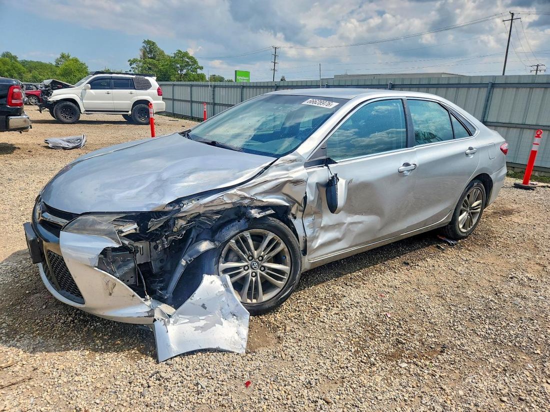 2017 TOYOTA CAMRY