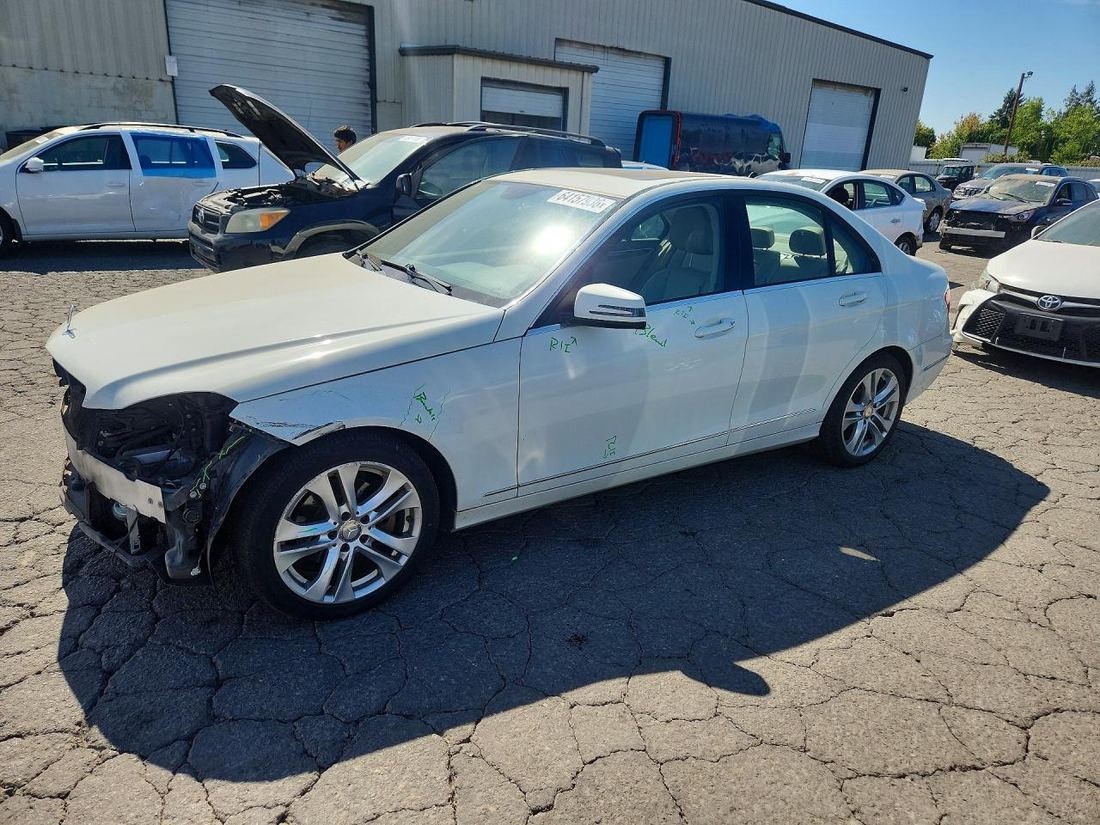 2012 MERCEDES-BENZ C