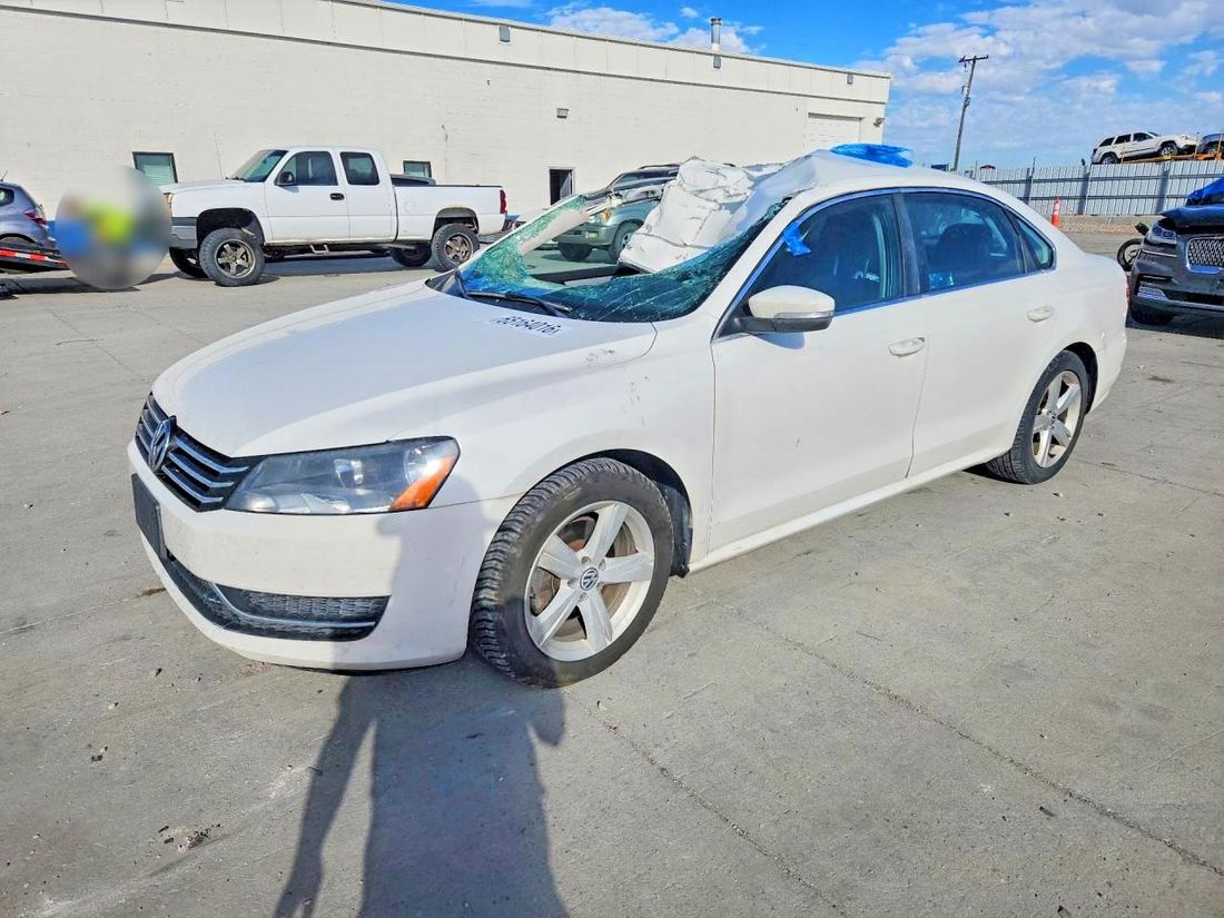 2013 VOLKSWAGEN PASSAT