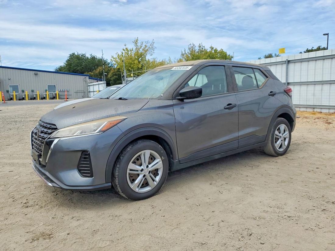 2021 NISSAN KICKS