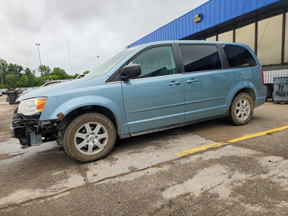 2010 CHRYSLER TOWN & COUNTRY