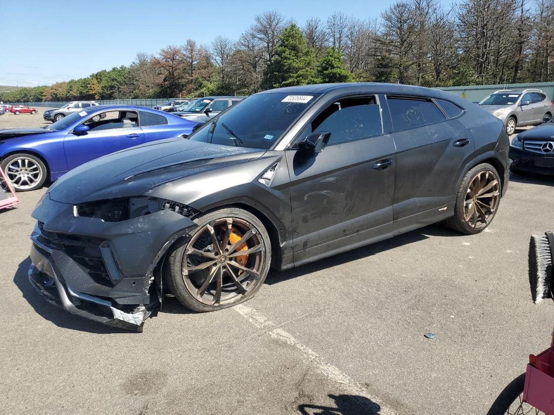 2024 LAMBORGHINI URUS