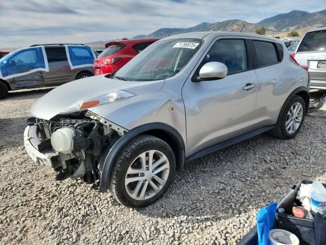 2011 NISS JUKE S