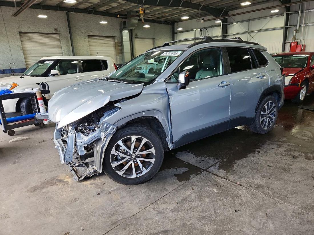 2022 TOYOTA COROLLA CROSS