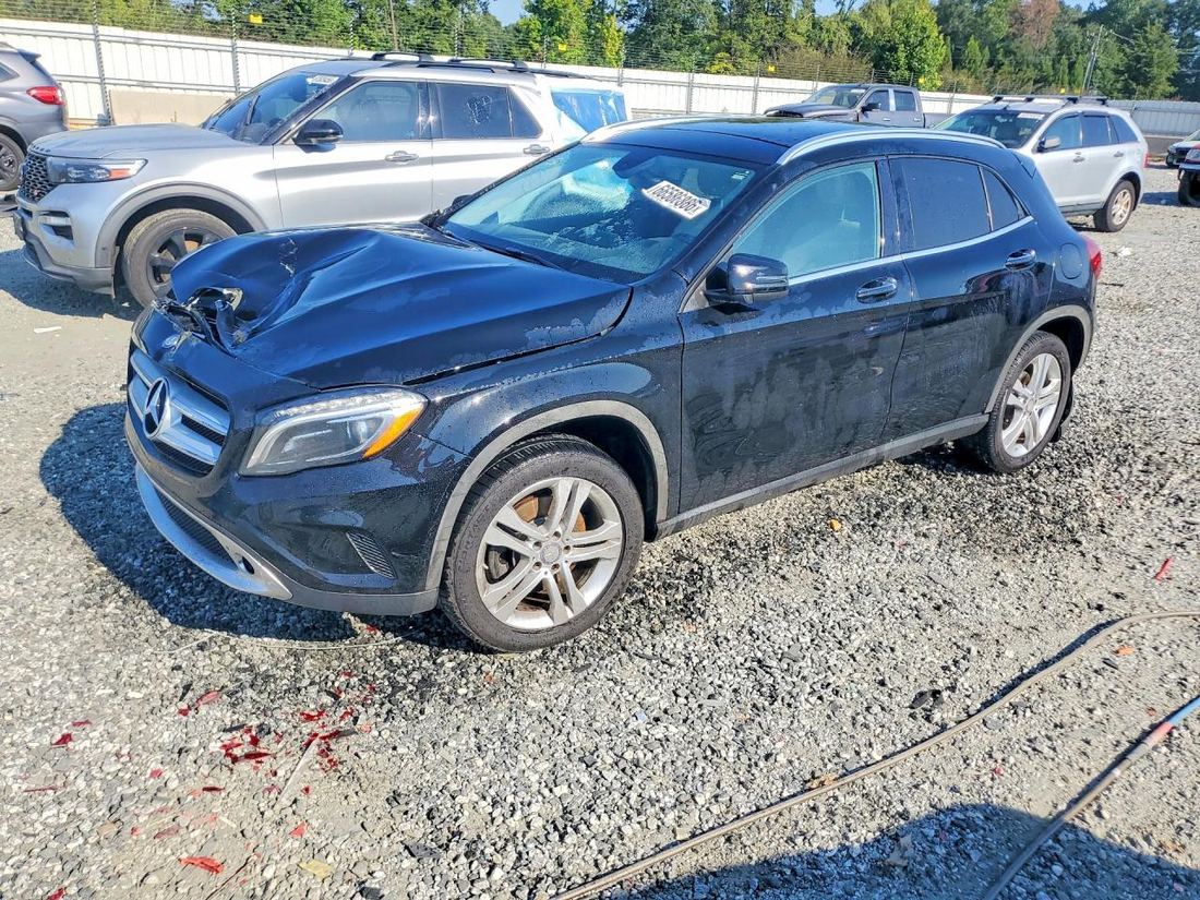 2015 MERCEDES-BENZ GLA