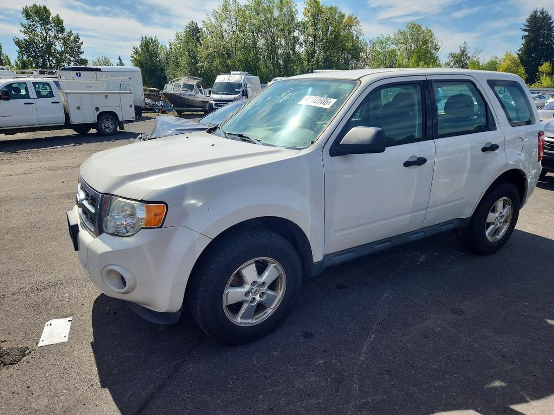 2011 FORD ESCAPE