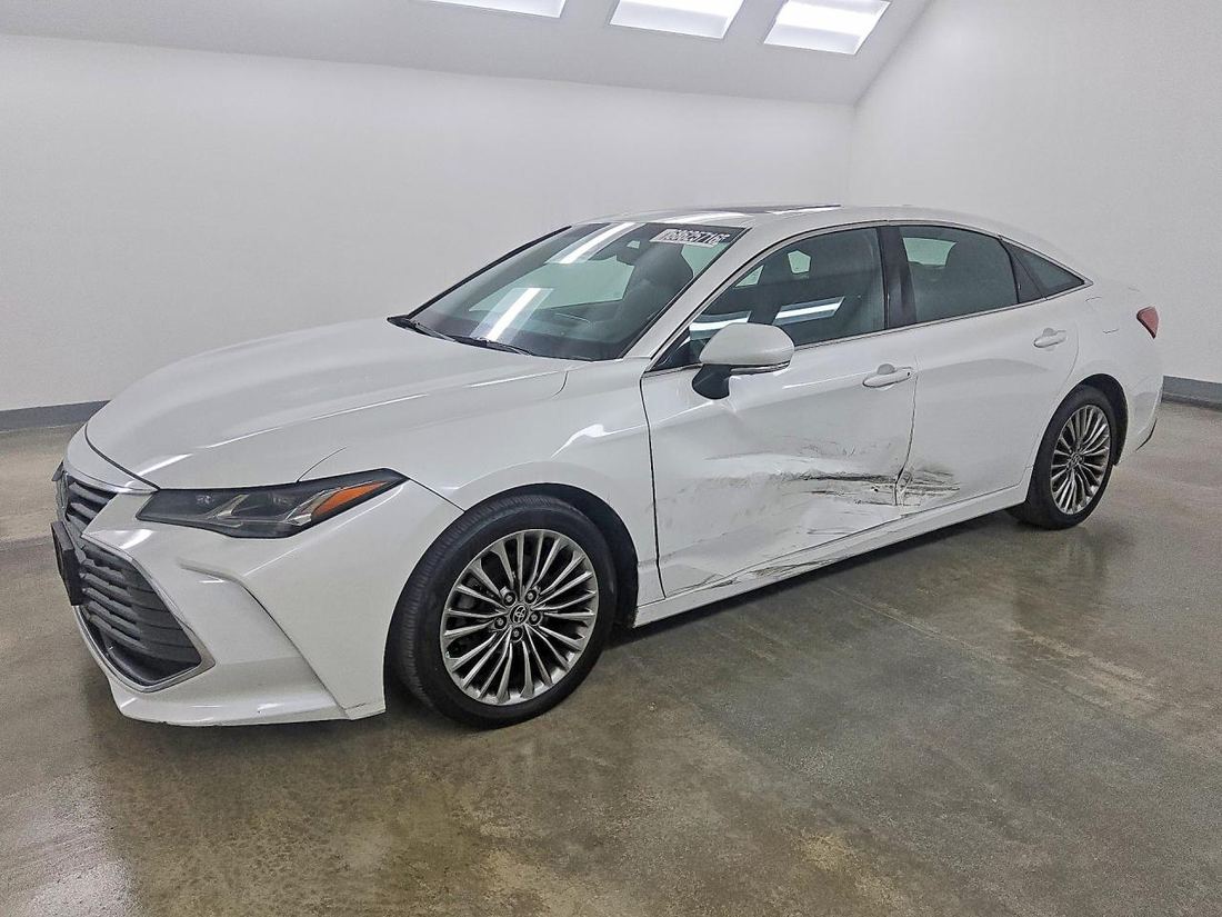 2022 TOYOTA AVALON