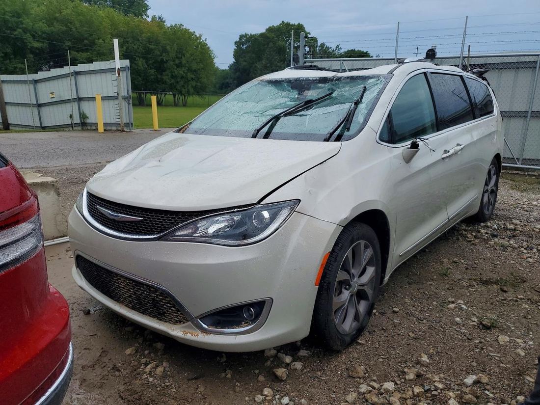 2019 CHRYSLER PACIFICA