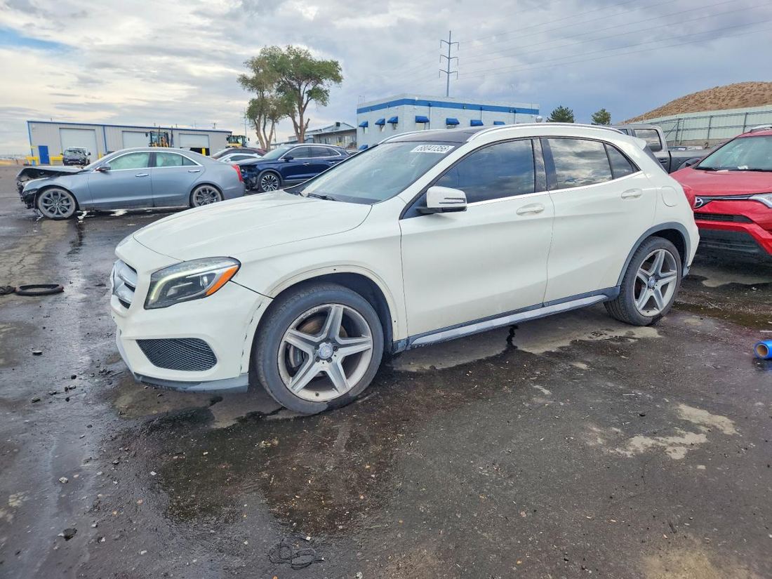 2015 MERCEDES-BENZ GLA
