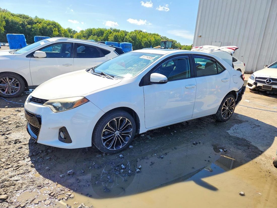 2015 TOYOTA COROLLA