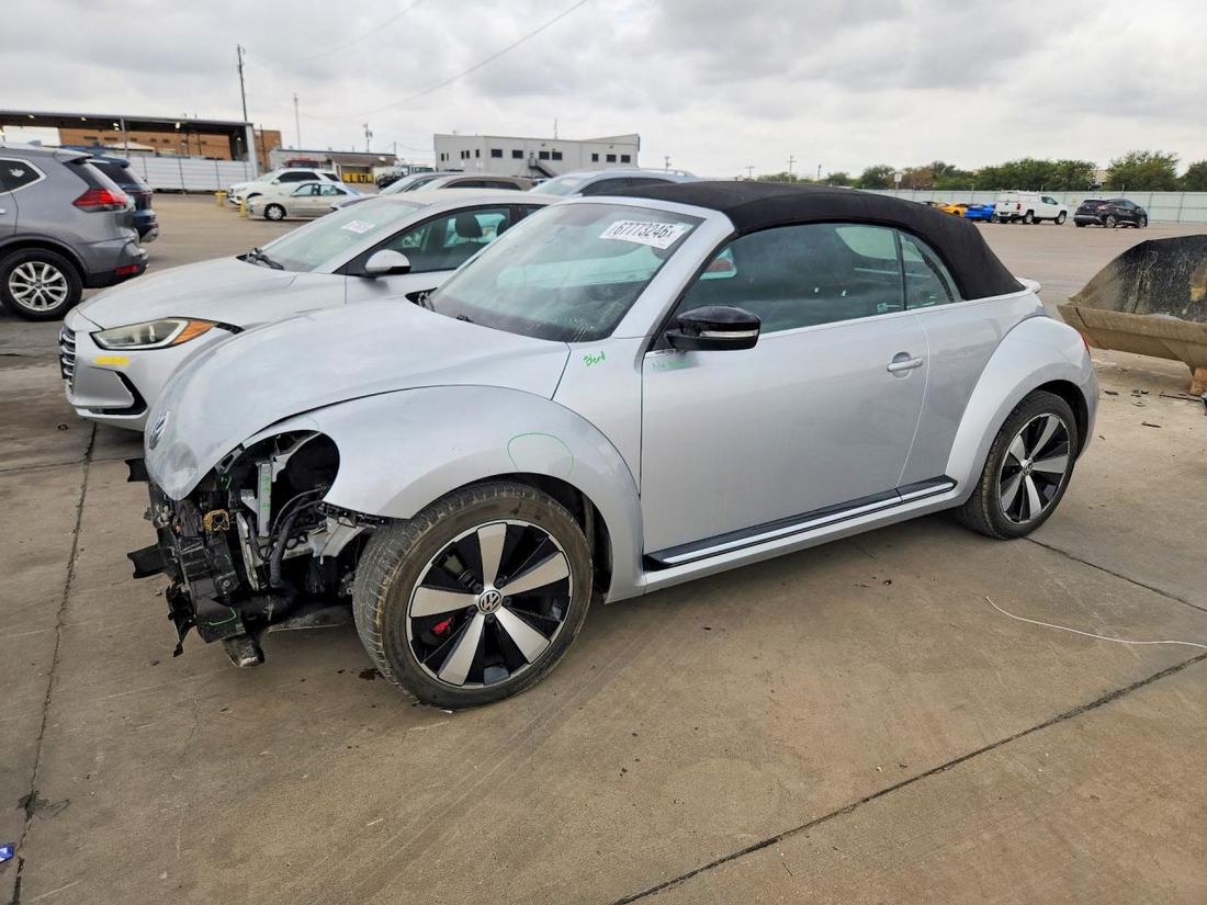 2013 VOLKSWAGEN BEETLE