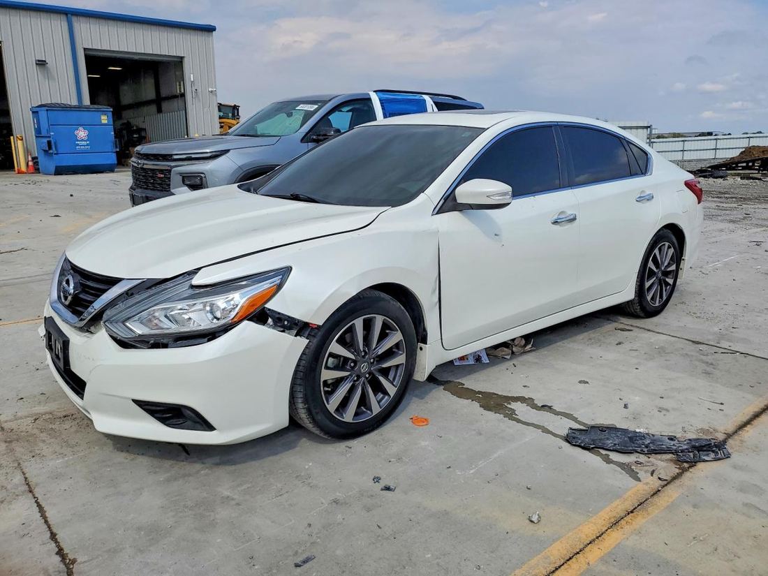 2017 NISSAN ALTIMA