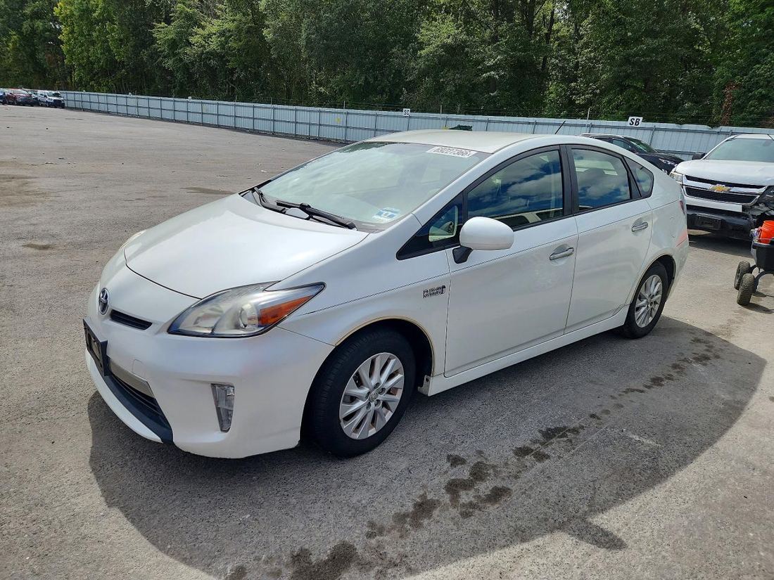 2014 TOYOTA PRIUS PLUG-IN HYBRID