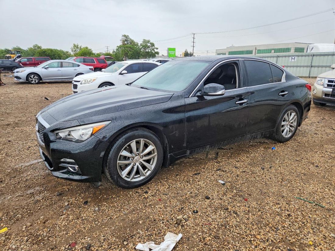 2015 INFINITI Q50