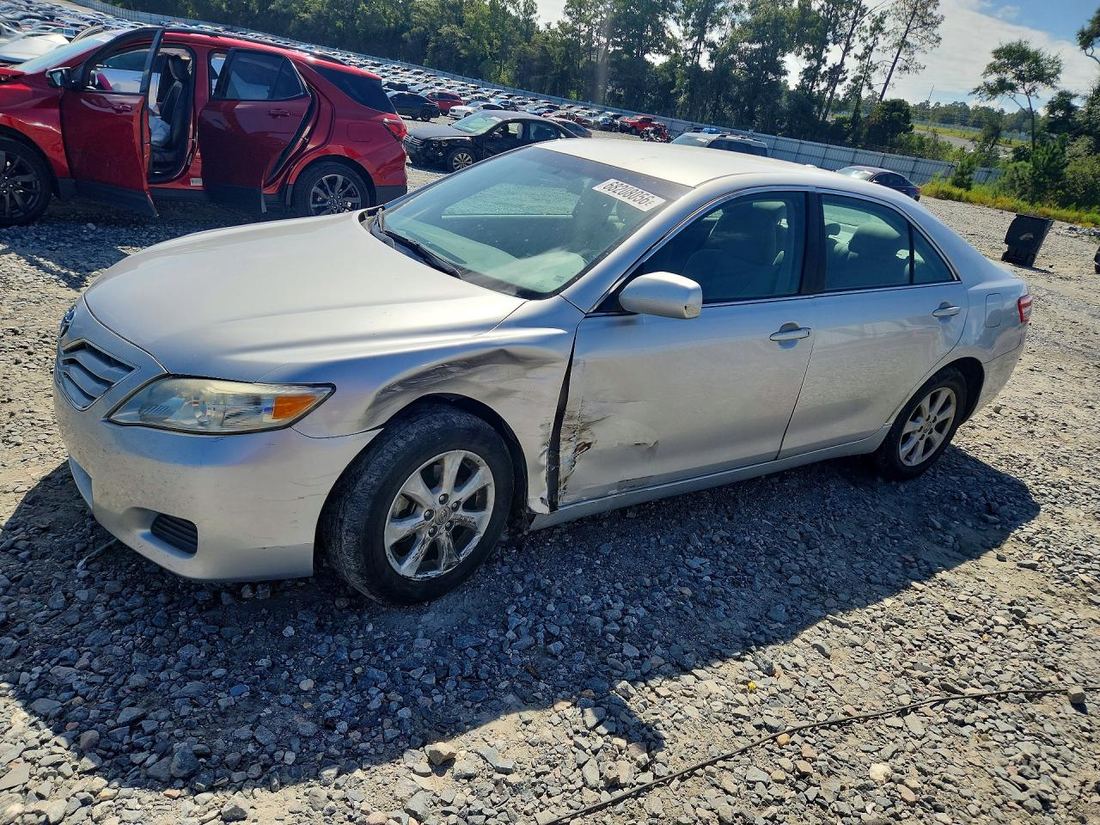 2011 TOYOTA CAMRY