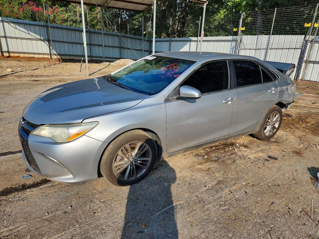 2016 TOYOTA CAMRY