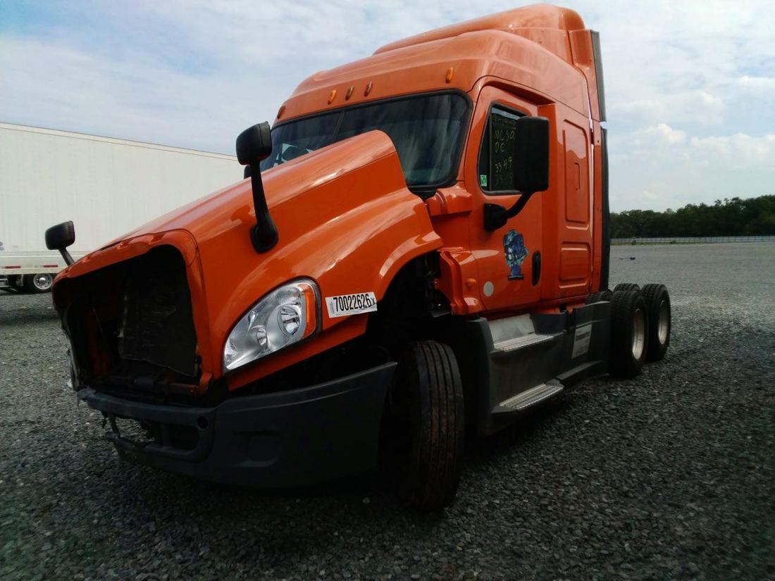2014 FREIGHTLINER CASCADIA 125