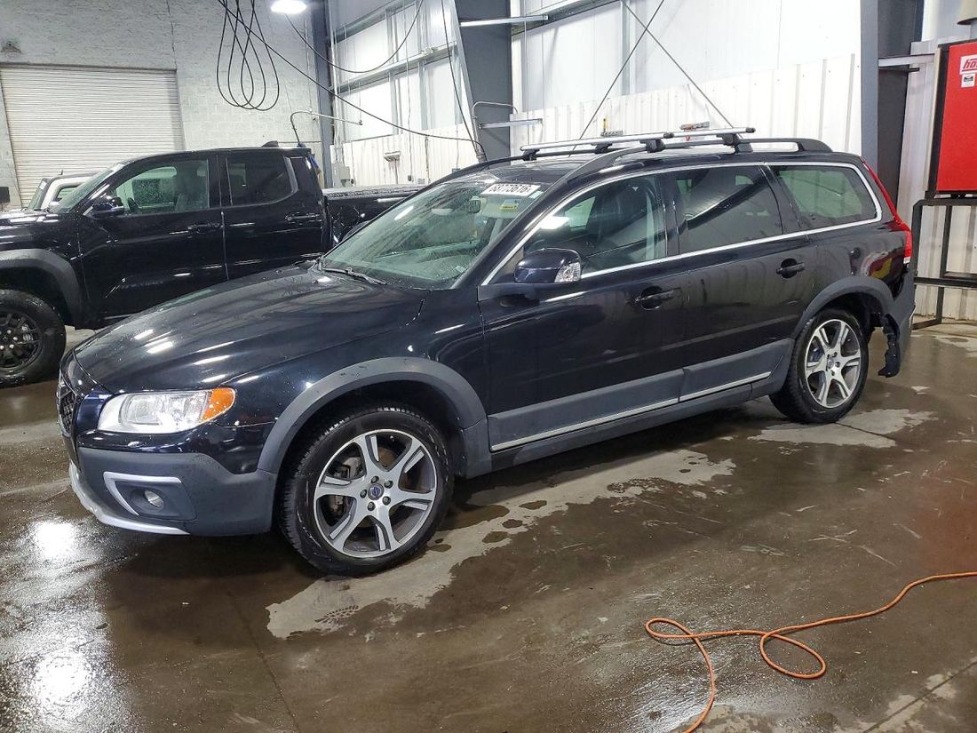 2015 VOLVO XC70