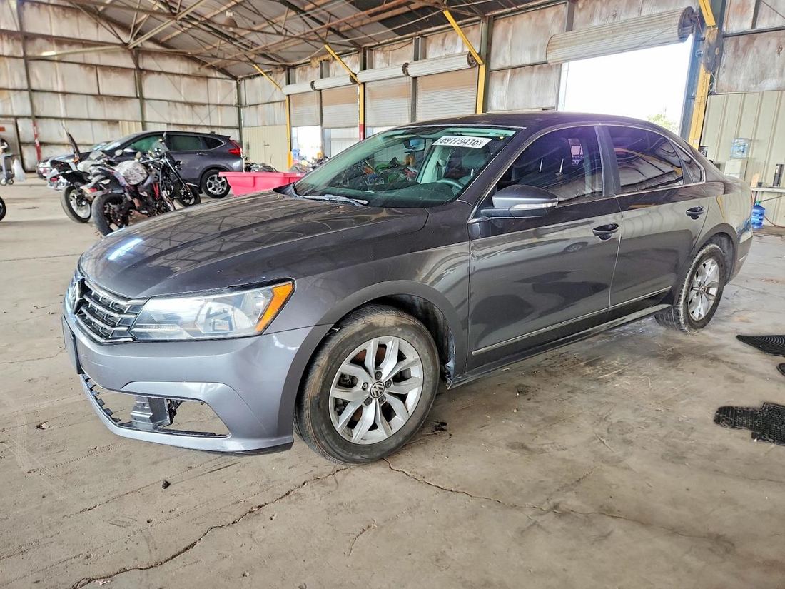 2016 VOLKSWAGEN PASSAT