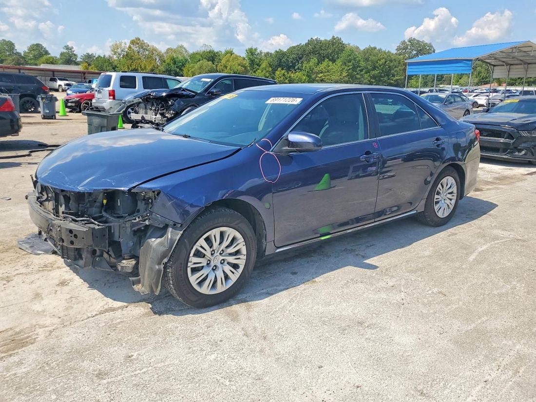 2014 TOYOTA CAMRY