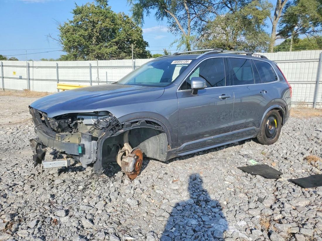 2016 VOLVO XC90