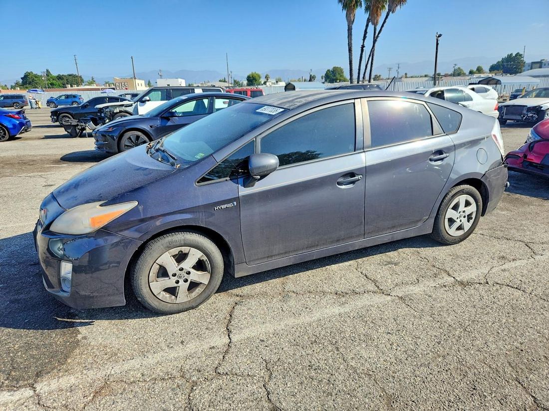 2011 TOYOTA PRIUS