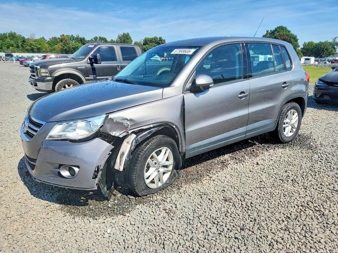 2011 VOLKSWAGEN TIGUAN