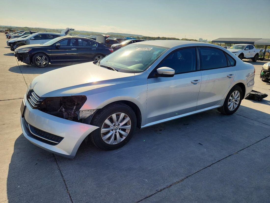 2013 VOLKSWAGEN PASSAT