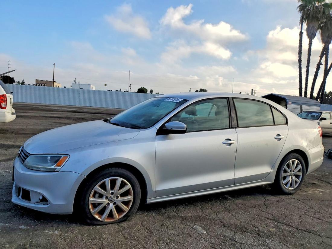 2012 VOLKSWAGEN JETTA